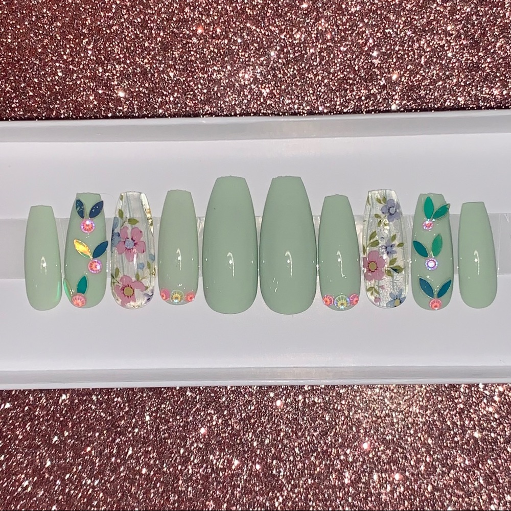Blossoming set🌸